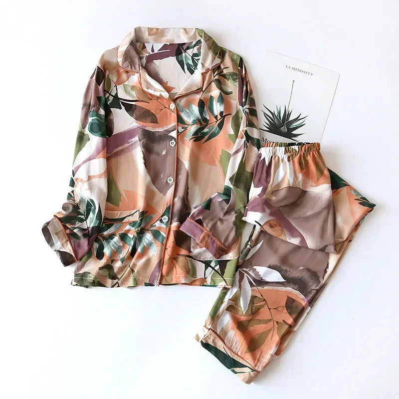 Elegant 100% Viscose Long-sleeved Ladies Pyjamas Set