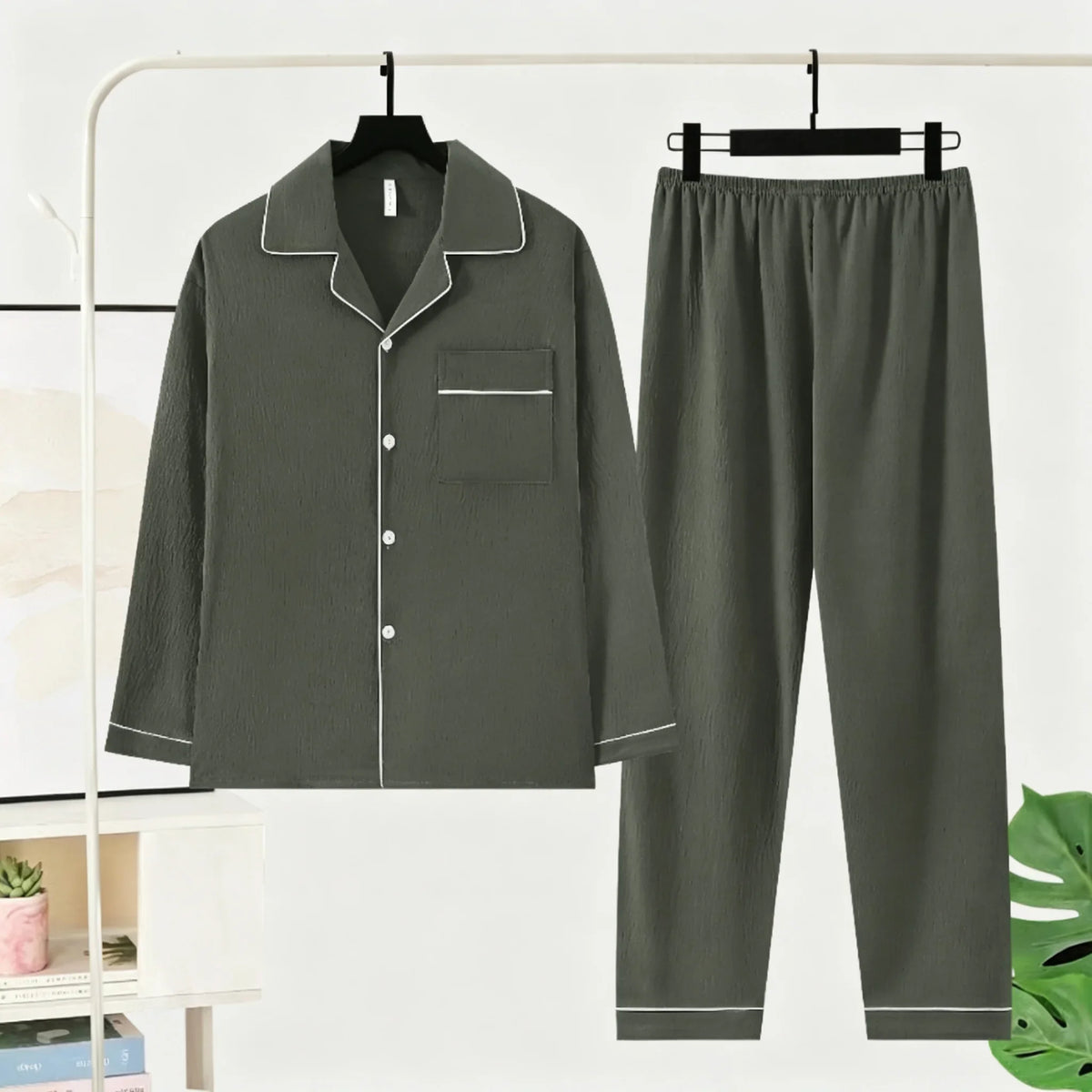 Luxury Men‘s Long Sleeved Soft Pyjama Set
