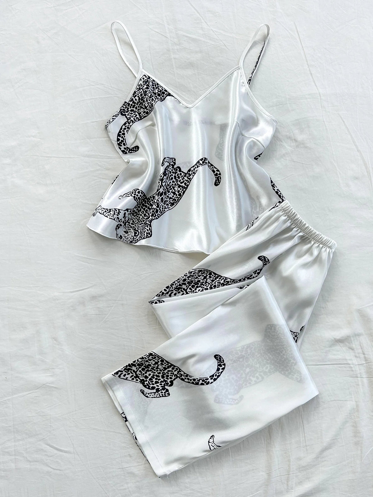 Luxury 2pcs V Neck Leopard Silk Blend Pyjama Set
